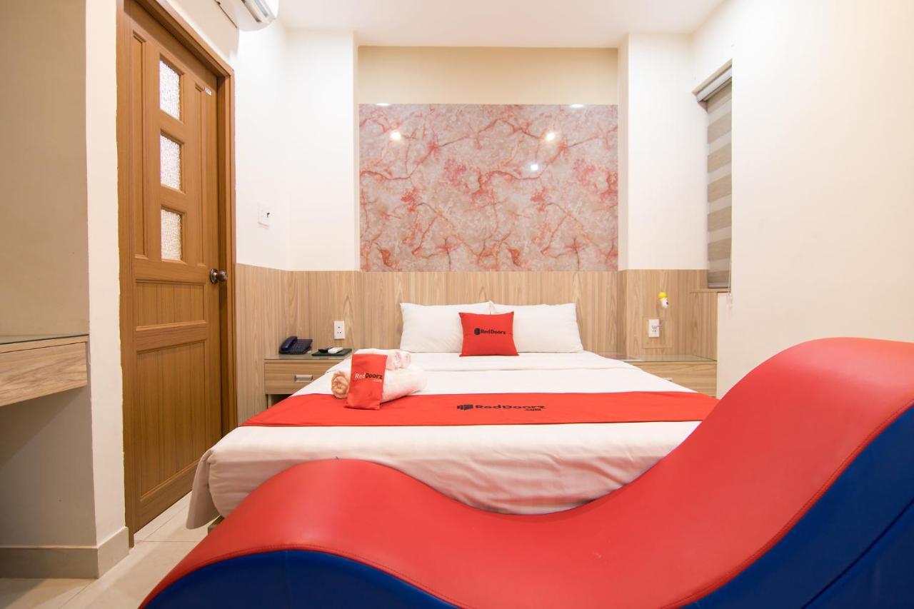 RedDoorz Love Hotel Tran Binh Trong Binh Thanh Ho-Chi-Minh-Stadt Exterior foto